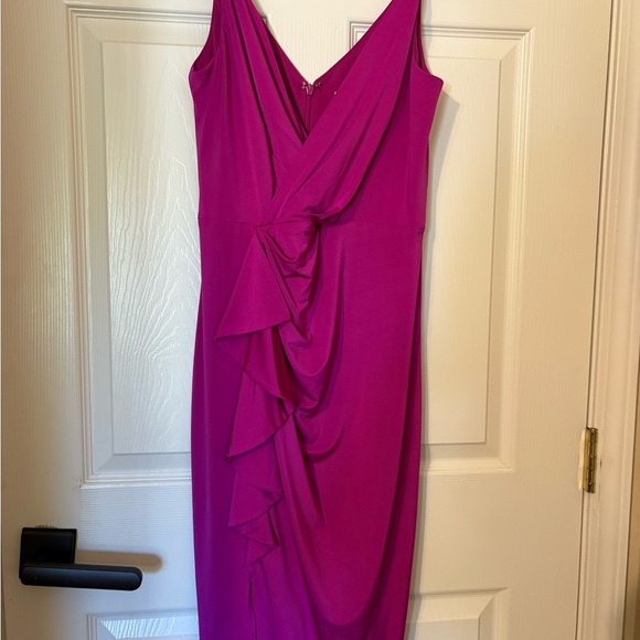 Eliza J Gathered sheath beautiful pink dress size 6 wedding guest dress - Picture 7 of 10